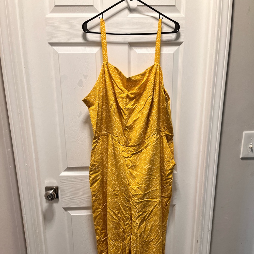 Old Navy romper - 3x - mustard and white - NWT